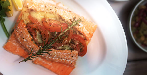 作り方 アルミホイルから取り出し、お皿に盛り付け、お好みで付け合わせを添えて完成。